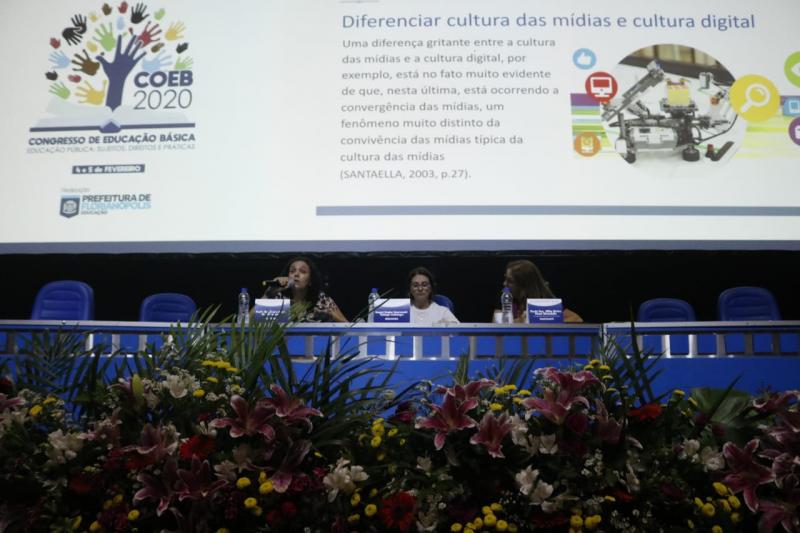 O COEB está acontecendo no Centro de Cultura e Eventos da Universidade Federal de Santa Catarina. 